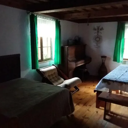 Dom wakacyjny Dom Letniskowy Pod Strzecha Markocin